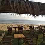 Paralia Ofriniou Sea View Apartamento