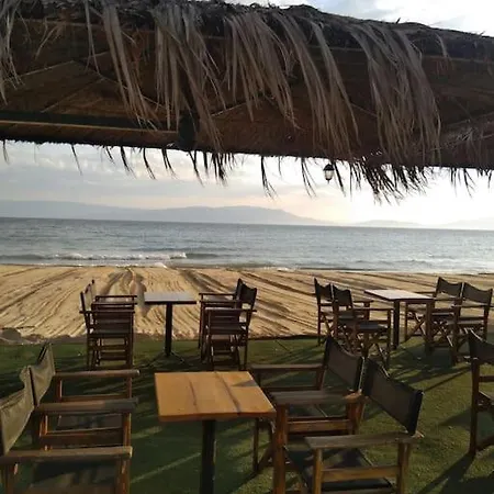 Paralia Ofriniou Sea View Apartament