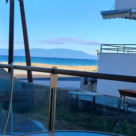 Paralia Ofriniou Sea View * Orfánion