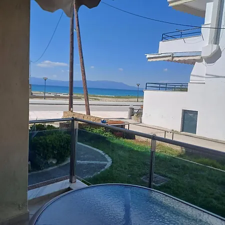 Apartament Paralia Ofriniou Sea View *