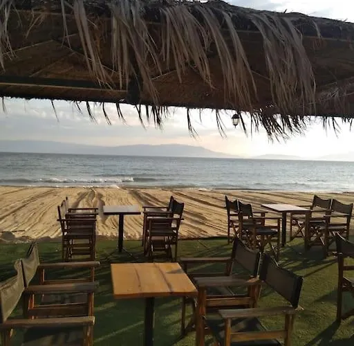 Paralia Ofriniou Sea View Apartamento