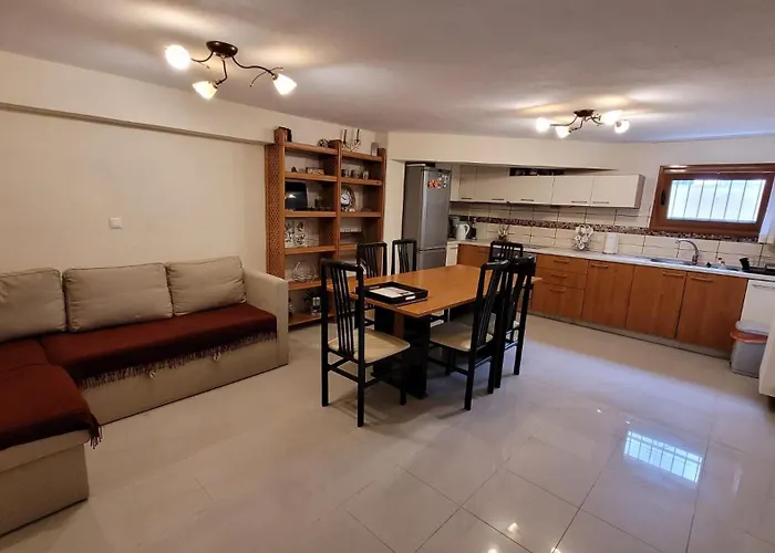 Paralia Ofriniou Sea View *